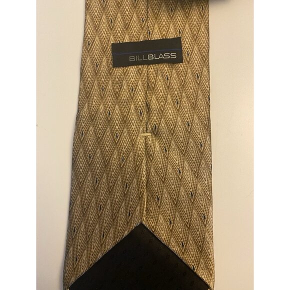 Mens Bill Blass 100% Silk Necktie Brown Navy 57Lx4W Abstract Peacock Feathers - Picture 2 of 7